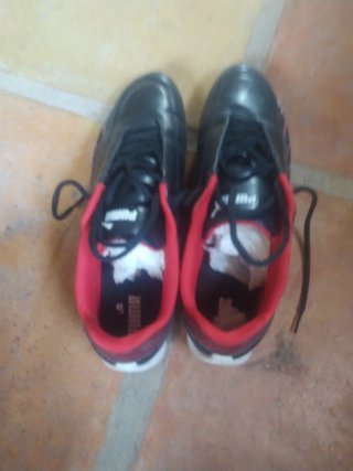Zapatillas Puma Ferrari Negras y Rojas