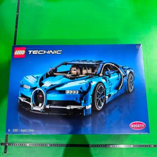 LEGO Technic Bugatti Chiron 42083