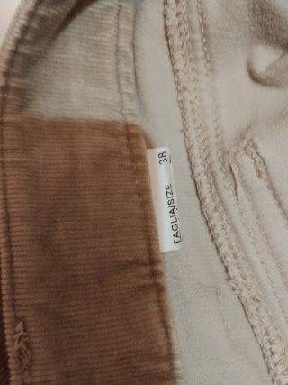 Falda beige de pana
