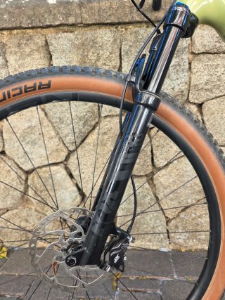 Bicicleta Cube Reaction C:62 Race 2022