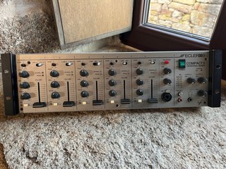 Ecler Compact 5 Mesa Mezclas Rack 3U