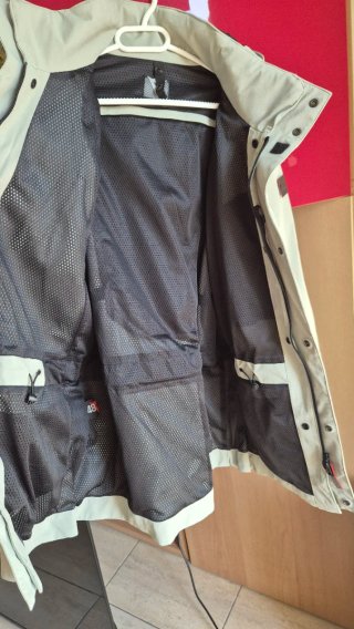 Chaqueta Dainese Talla 48 (M) con protecciones