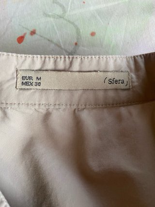 Vestido beige sin mangas