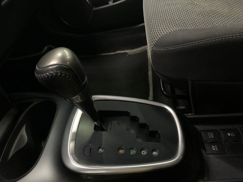Toyota Yaris 2016, foto 21