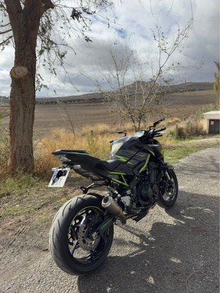 Kawasaki Z900 full