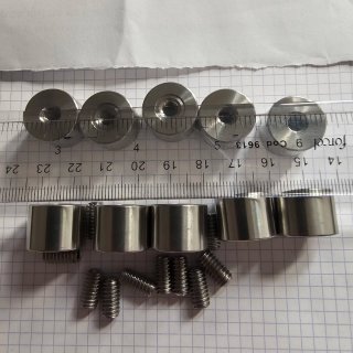 Tornillos prisioneros / Espárragos
