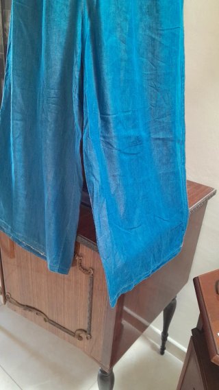 Pantaloni ampi tessuto traspirante