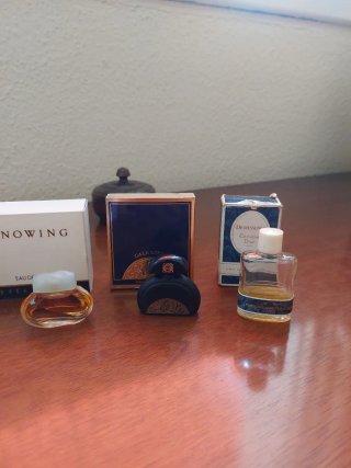 Miniaturas de Perfume varias marcas.