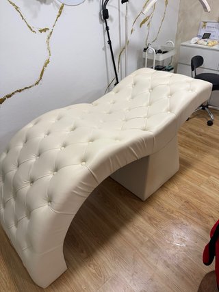 Mobiliario de salón de estética