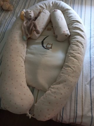 Reductor de cuna para bebés