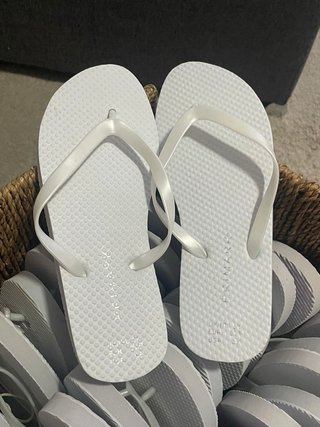Pack 31 pares chanclas Primark blancas