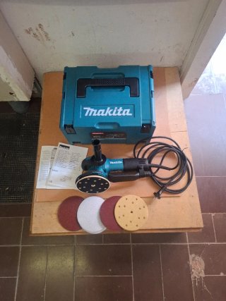 MAKITA LIJADORA ROTO-ORBITAL BO6050J NUEVA