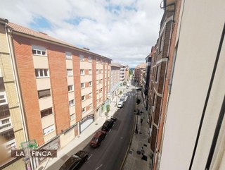 Piso en alquiler en Milán - Pumarín - Teatinos en Oviedo