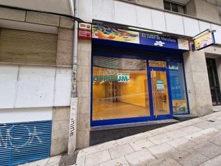 Local comercial en venta en Ensanche - Sar en Santiago de Compostela