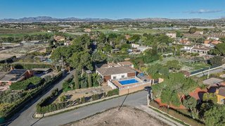 Chalet en venta en Perleta - Maitino en Elche