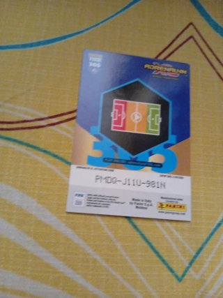 Cromo Invencible Adrenalyn FIFA 365 2022-2023