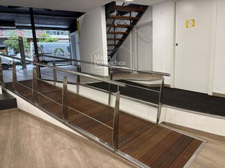 Local comercial en alquiler en Centro en Vitoria-Gasteiz