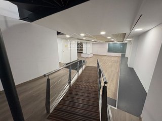 Local comercial en alquiler en Centro en Vitoria-Gasteiz