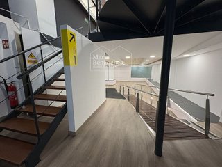 Local comercial en alquiler en Centro en Vitoria-Gasteiz