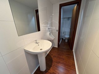 Local comercial en alquiler en Centro en Vitoria-Gasteiz