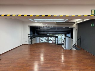 Local comercial en alquiler en Centro en Vitoria-Gasteiz