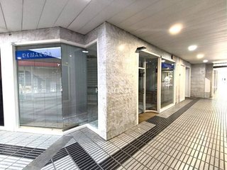 Local comercial en alquiler en Eixample Nord – La Devesa en Girona