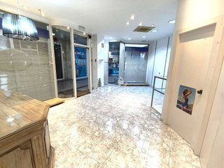 Local comercial en alquiler en Eixample Nord – La Devesa en Girona