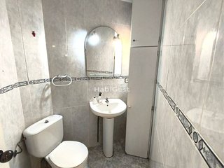 Local comercial en alquiler en Eixample Nord – La Devesa en Girona