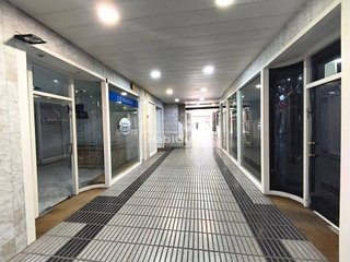 Local comercial en alquiler en Eixample Nord – La Devesa en Girona