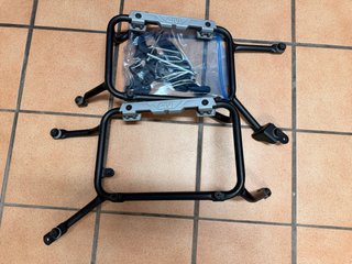 Herrajes GIVI para Moto Guzzi V85 TT