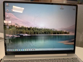 Microsoft Surface Laptop Go 2 Grigio, schermo rotto