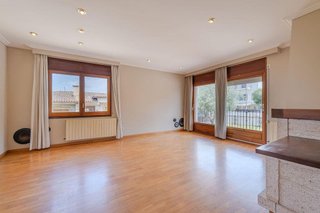Chalet en alquiler en Montjuïc en Girona