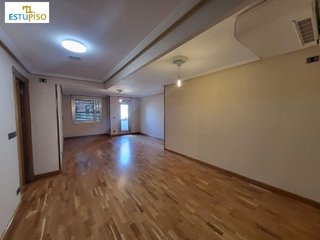 Piso en alquiler en Centro Ciudad en León