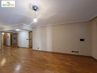 Piso en alquiler en Centro Ciudad en León