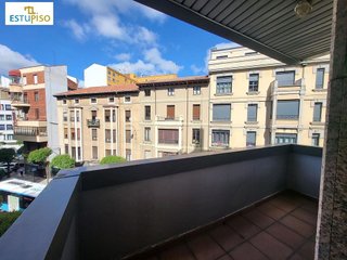 Piso en alquiler en Centro Ciudad en León