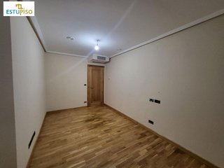 Piso en alquiler en Centro Ciudad en León