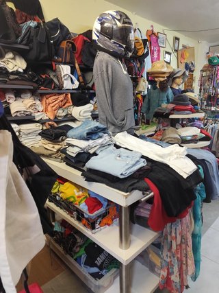 RASTRO ROPA HASTA POR 2€