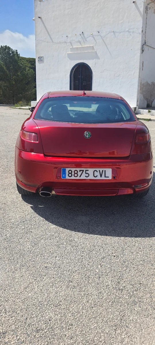 Alfa Romeo GT 2004 - foto 1