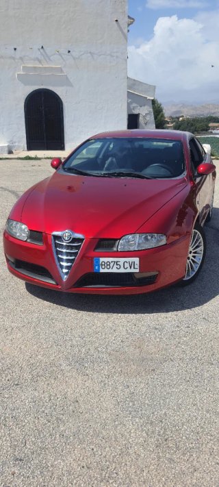 Alfa Romeo GT 2004