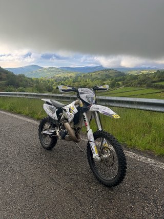 Husqvarna TE 125 Enduro Moto