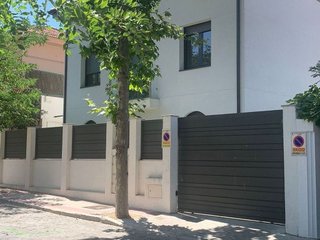 Casa pareada en alquiler en Nueva España en Madrid