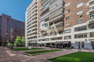 Oficina en alquiler en Castillejos en Madrid