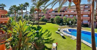 Piso en alquiler en Puerto Banús en Marbella