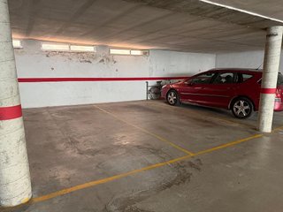 Garaje en alquiler en Centre en Girona