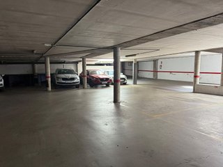 Garaje en alquiler en Centre en Girona