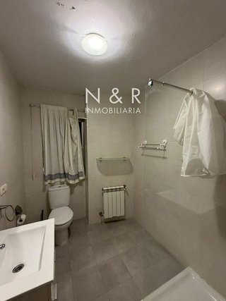 Piso en alquiler en Ensanche - Sar en Santiago de Compostela