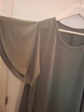 Blusa verde fina sin mangas talla única
