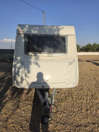 Caravana ligera <750kg con freno de inercia