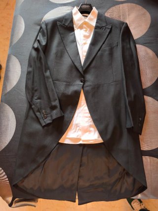 Traje de Novio Caramelo Negro y Blanco
