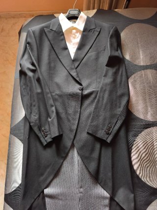 Traje de Novio Caramelo Negro y Blanco